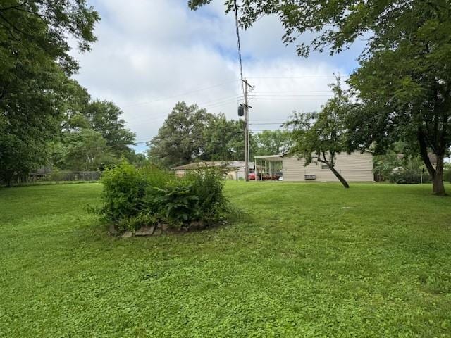 1302 Old Estill Springs Rd, Tullahoma, TN 37388 - view of green lawn