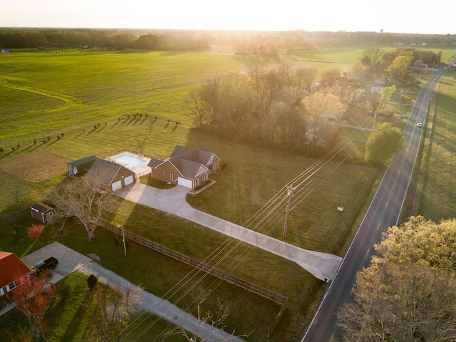 birds eye view of property featuring a rural view
