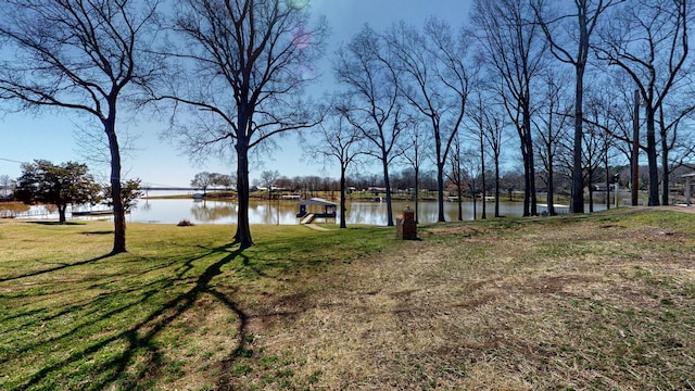 view of yard with a water view