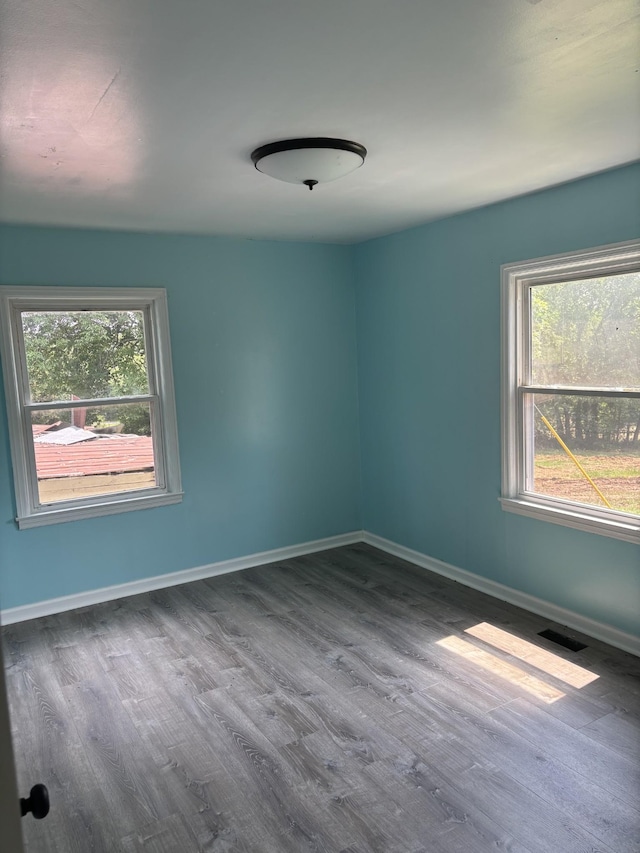 2996 Verona Caney Rd, Lewisburg, TN 37091 - spare room featuring dark wood-style floors and baseboards