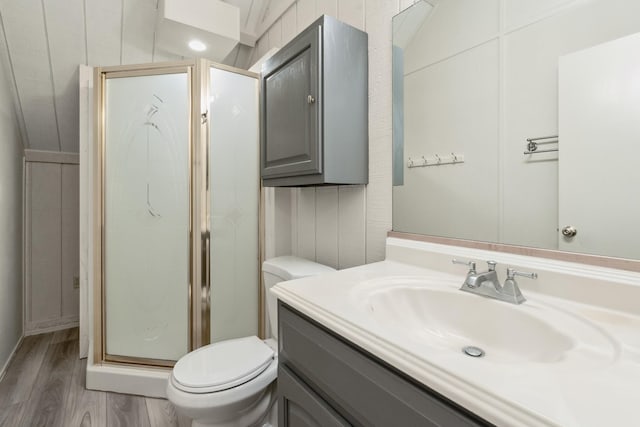 102 Highland Rdg, Hendersonville, TN 37075 - full bathroom featuring toilet, a stall shower, vanity, and wood finished floors