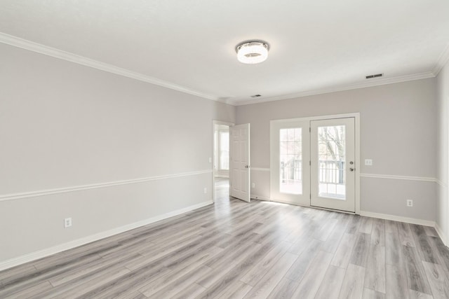 102 Highland Rdg, Hendersonville, TN 37075 - unfurnished room featuring crown molding, baseboards, visible vents, and light wood-type flooring