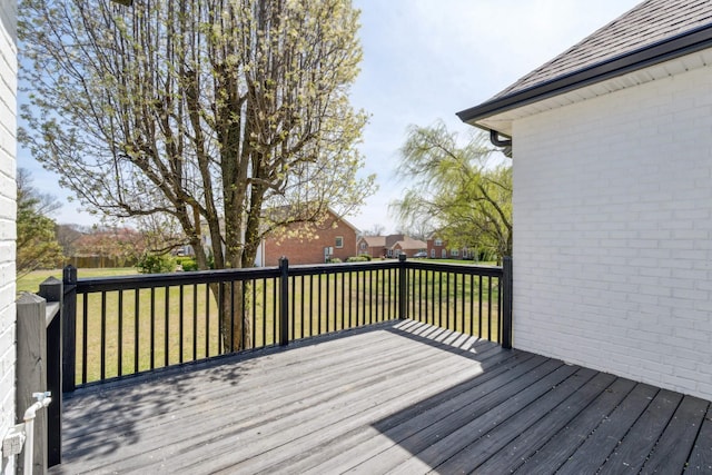 102 Highland Rdg, Hendersonville, TN 37075 - deck with a lawn