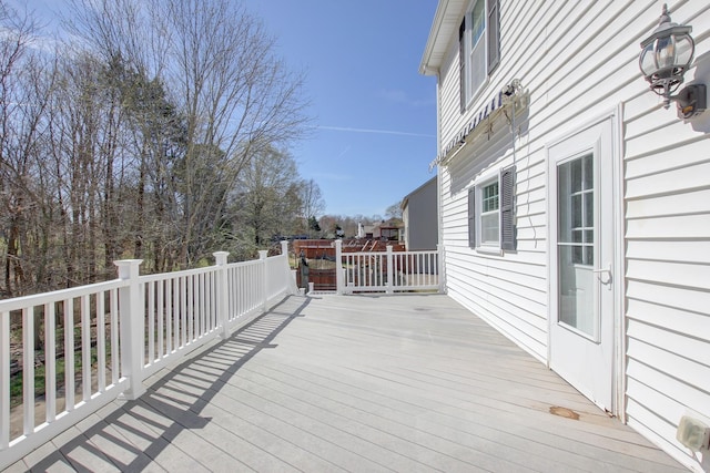 526 Christel Springs Dr, Clarksville, TN 37043 - view of wooden terrace