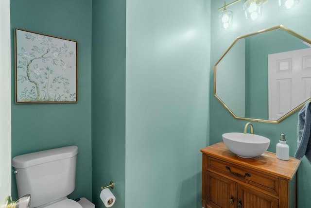 6525 Chessington Dr, Nashville, TN 37221 - half bath featuring toilet and vanity