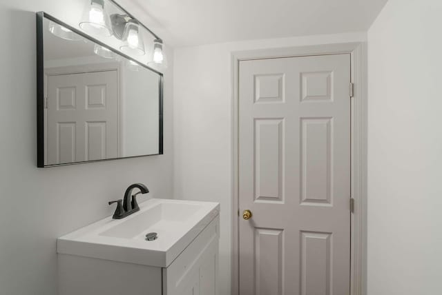 6525 Chessington Dr, Nashville, TN 37221 - bathroom featuring vanity