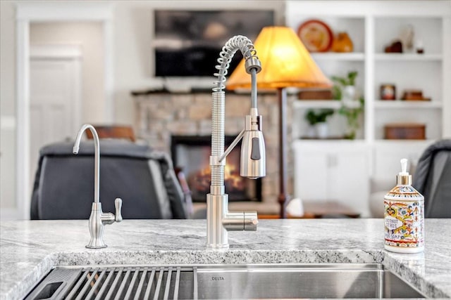 room details featuring a sink
