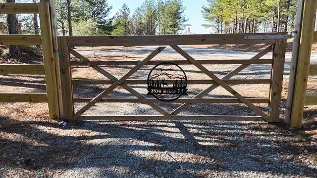 2530 Mcgee Rd, Linden, TN 37096