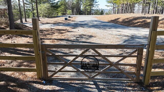 2530 Mcgee Rd, Linden, TN 37096