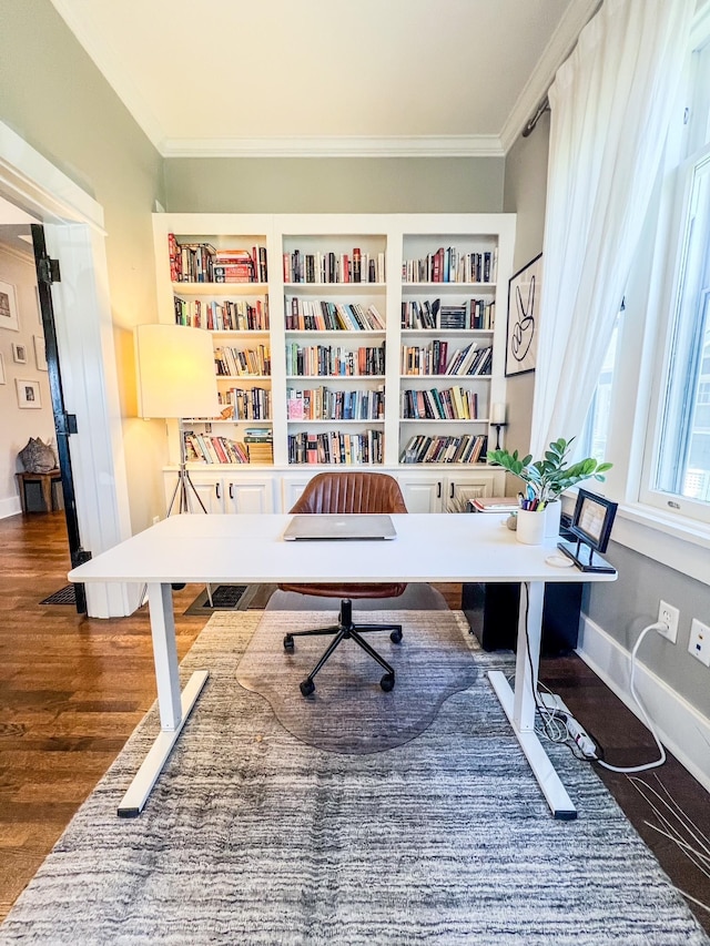 336 Chesterfield Ave, Nashville, TN 37212 - office area featuring crown molding, baseboards, and wood finished floors
