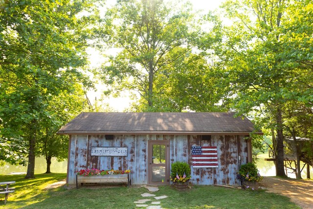 8221 Jolene Dr, College Grove, TN 37046