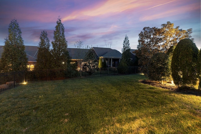1019 Club View Dr, Gallatin, TN 37066 - view of yard with a fenced backyard