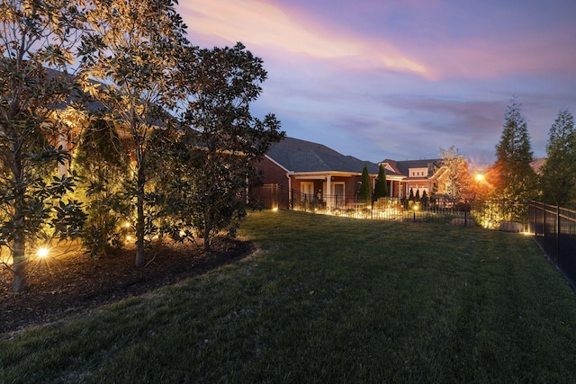 1019 Club View Dr, Gallatin, TN 37066 - view of yard featuring fence private yard