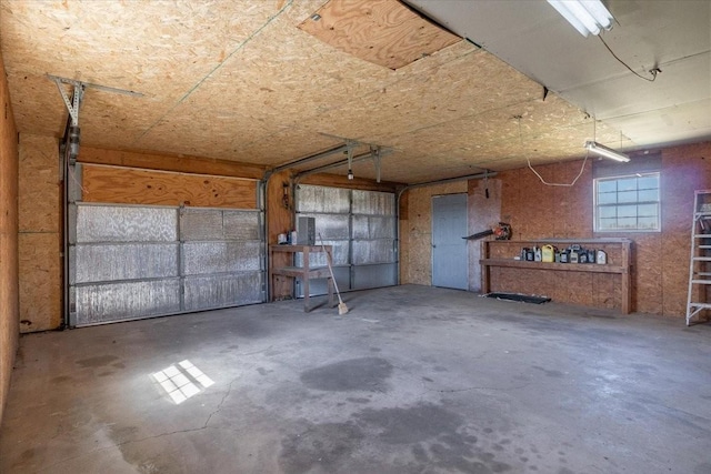 650 Wall Rd, Cunningham, TN 37052 - view of garage