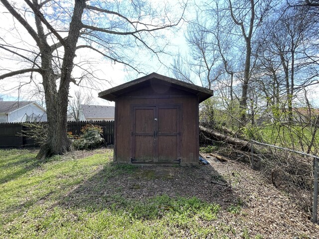 1222 Marla Dr, Clarksville, TN 37042 - view of shed