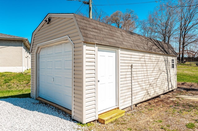 view of detached garage