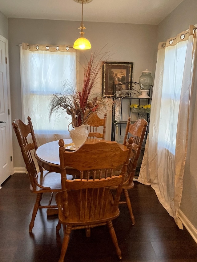96 Liberty Rd, Winchester, TN 37398 - dining room with baseboards