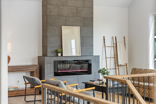 2510 Vaulx Ln, Nashville, TN 37204 - sitting room featuring a tiled fireplace