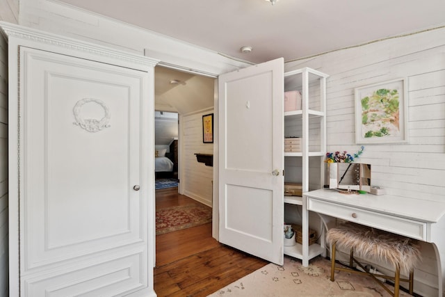 3617 Meadowbrook Ave, Nashville, TN 37205 - interior space with lofted ceiling and wood finished floors