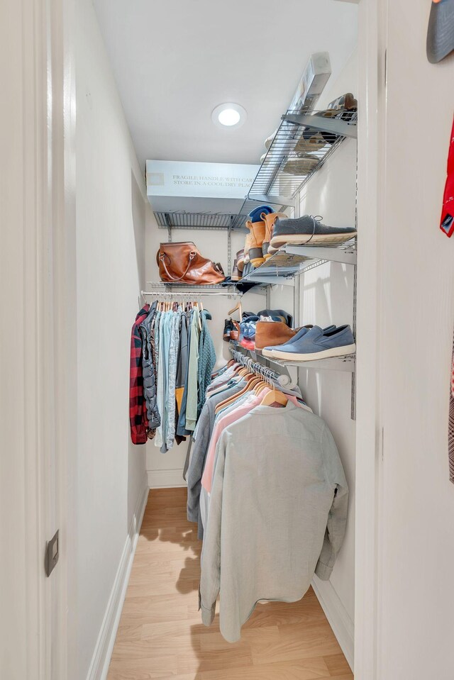 1237 Temple Ridge Dr, Nashville, TN 37221 - walk in closet featuring light wood-type flooring