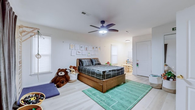 2235 Rock Springs Rd, Columbia, TN 38401 - bedroom with light wood-style flooring, visible vents, and a ceiling fan