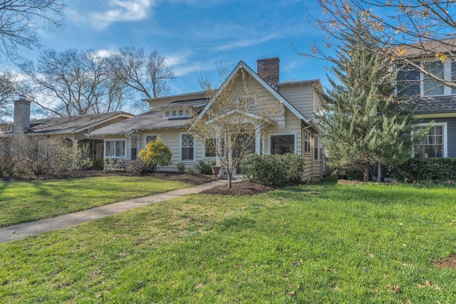 3814 Central Ave, Nashville, TN 37205 - view of front facade with a front yard and a chimney