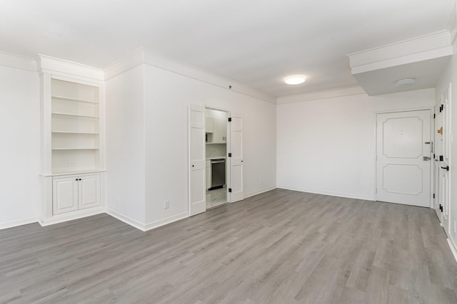 105 Leake Ave Unit 44, Nashville, TN 37205 - spare room with light wood-style flooring, crown molding, and baseboards