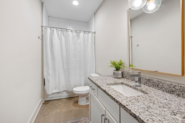 full bath with baseboards, toilet, shower / tub combo, and vanity
