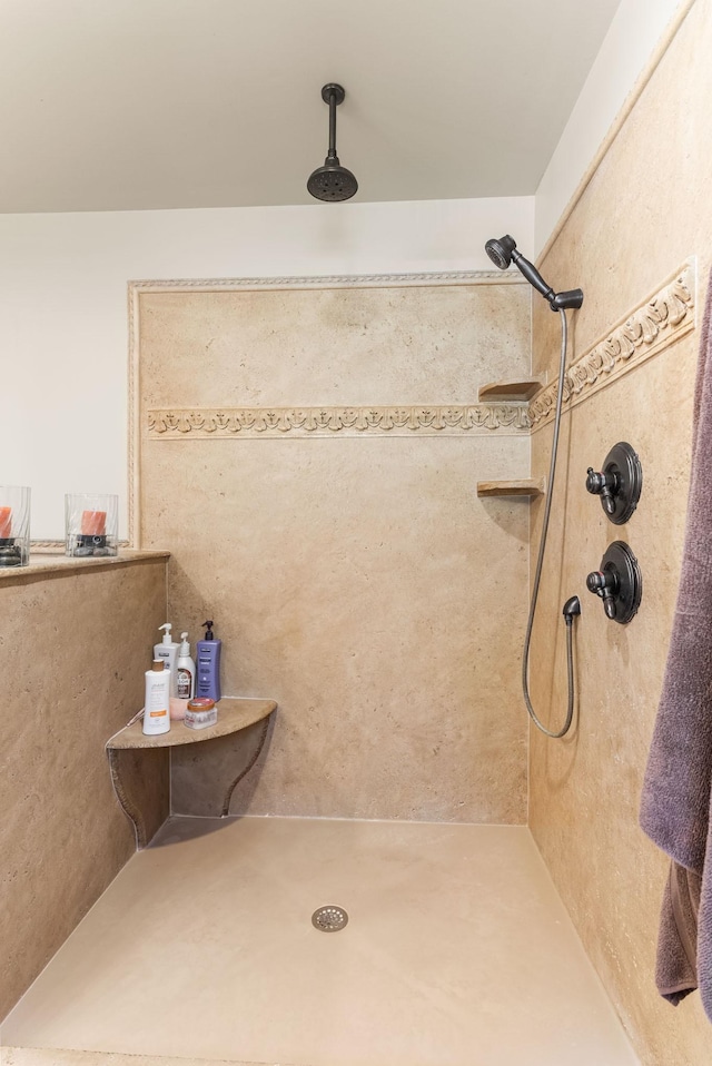 12112 Paw Paw Springs Rd, Arrington, TN 37014 - bathroom featuring tiled shower