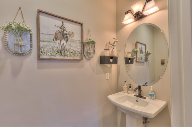 127 Waters Hill Cir, Lebanon, TN 37087 - bathroom featuring a sink