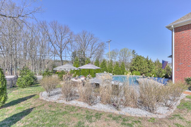 127 Waters Hill Cir, Lebanon, TN 37087 - view of yard with an outdoor pool