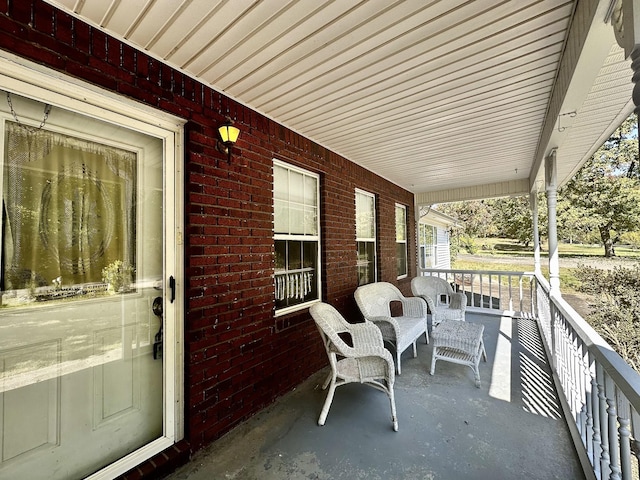 273 Chapel Rd, New Johnsonville, TN 37134 - view of patio featuring a porch