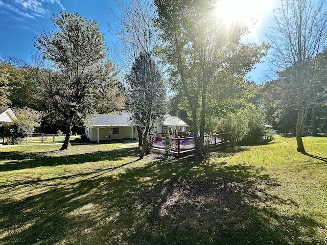 273 Chapel Rd, New Johnsonville, TN 37134 - view of yard with a wooden deck