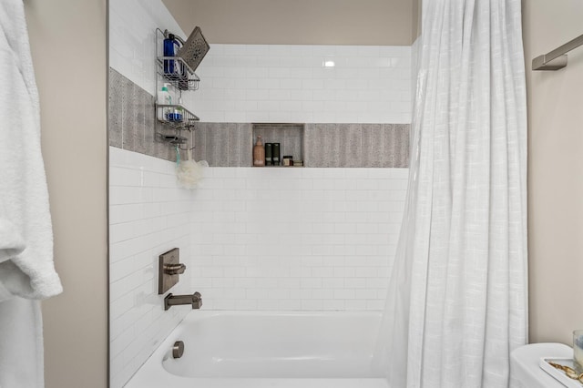 3118 Trevor St, Nashville, TN 37209 - full bathroom featuring shower / tub combo and toilet