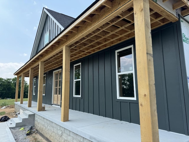 0 Evans Rd, Winchester, TN 37398 - view of side of property with board and batten siding and covered porch