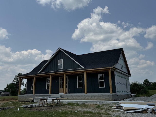 0 Evans Rd, Winchester, TN 37398 - view of front facade featuring board and batten siding and a porch