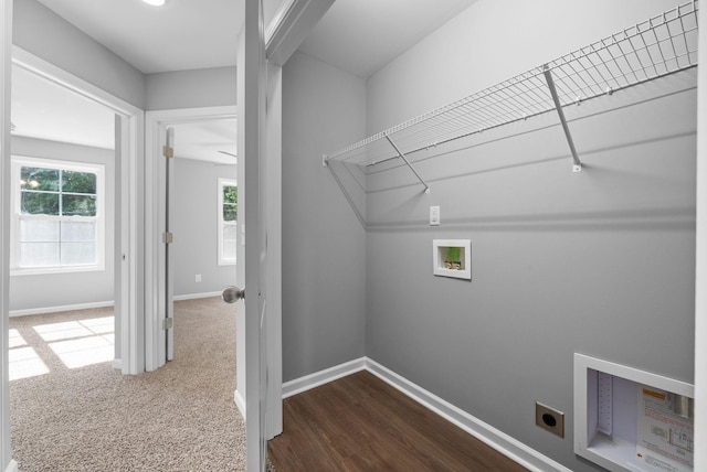 837 Cumberland Dr, Clarksville, TN 37040 - laundry area with electric dryer hookup, a wealth of natural light, laundry area, and hookup for a washing machine
