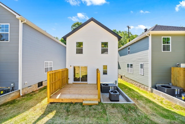839 Cumberland Dr, Clarksville, TN 37040 - rear view of property featuring a wooden deck, central AC unit, and a yard