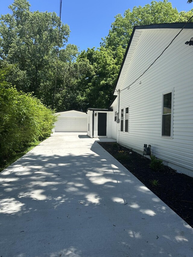 120 S Columbia Ave, Lawrenceburg, TN 38464 - view of home's exterior featuring an outbuilding