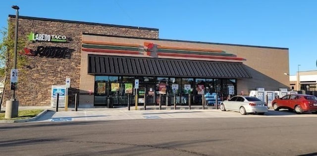 1169 Savannah Ave, Gallatin, TN 37066 - view of commercial property with uncovered parking