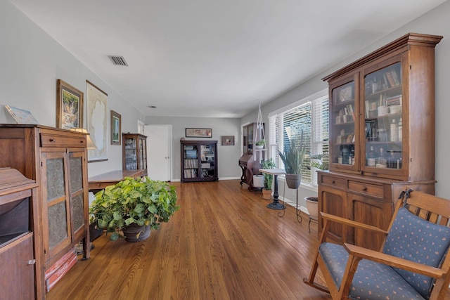 4337 Morriswood Dr, Nashville, TN 37204 - living area with wood finished floors and baseboards