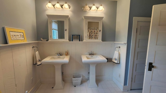 1385 Mitchell St, Celina, TN 38551 - full bathroom featuring tile patterned floors and wainscoting
