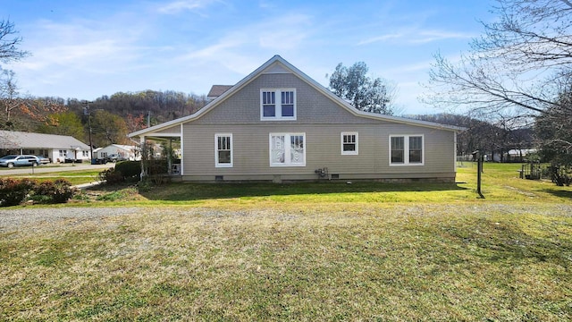 1385 Mitchell St, Celina, TN 38551 - back of house with a lawn