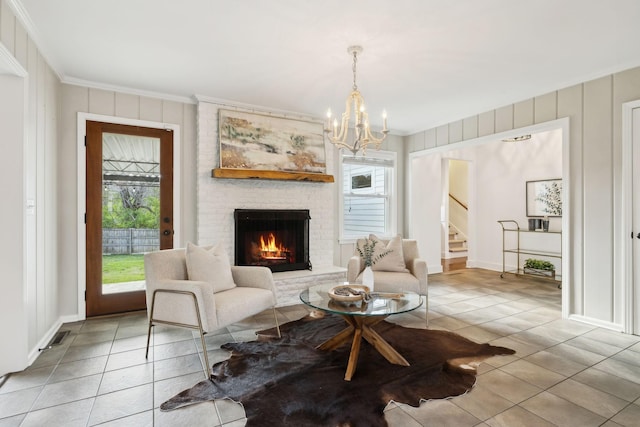 living area with plenty of natural light, light tile patterned flooring, and crown molding