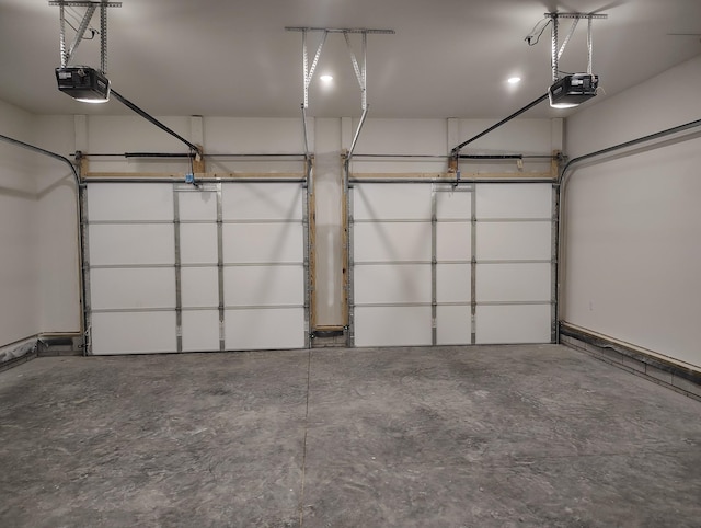 1452 Purtle Rd, Lafayette, TN 37083 - garage with a garage door opener