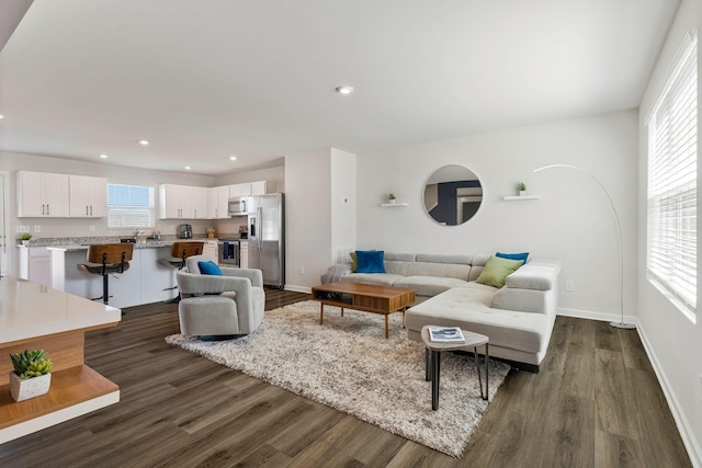 3008 Sapgate Ln, Nashville, TN 37207 - living area with dark wood-type flooring, baseboards, and recessed lighting
