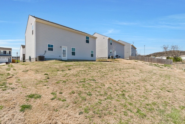 3008 Sapgate Ln, Nashville, TN 37207 - back of property with central air condition unit and fence