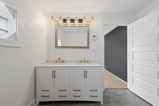 276 E Porters Bluff Rd E, Clarksville, TN 37040 - bathroom featuring double vanity and a sink