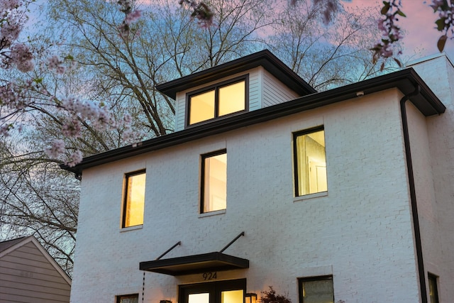924 Gilmore Ave, Nashville, TN 37204 - view of back of house at dusk