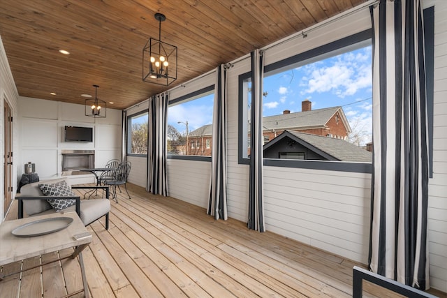 924 Gilmore Ave, Nashville, TN 37204 - sunroom featuring an inviting chandelier